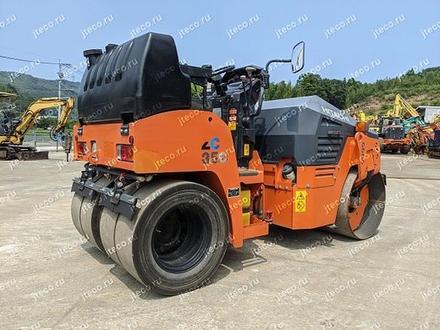 Каток HITACHI ZC35C-5, фото с аукциона Японии — фото 6 из 8