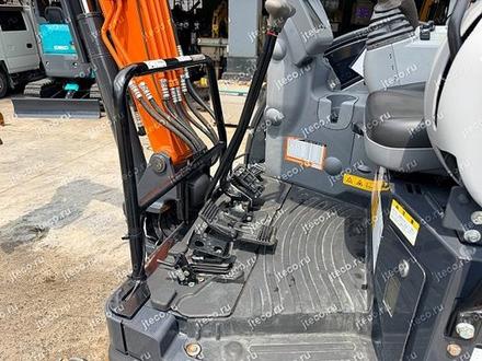 Мини-экскаватор HITACHI ZX35U-5B, фото с аукциона Японии — фото 7 из 8
