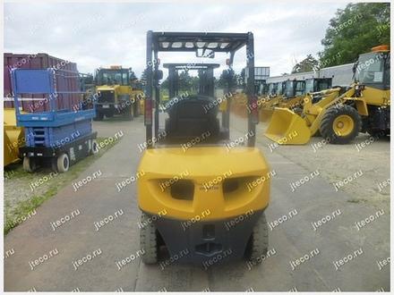 Вилочный погрузчик KOMATSU FD25T-17, фото с аукциона Японии — фото 5 из 6