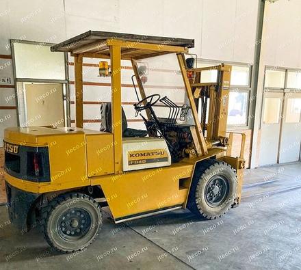 Вилочный погрузчик KOMATSU FD40, фото из каталога — фото 3 из 6
