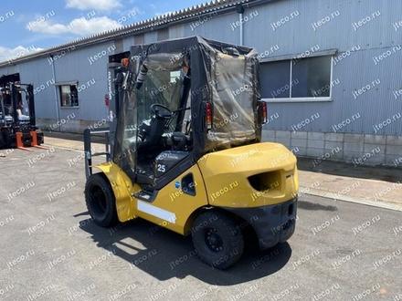 Электрический вилочный погрузчик KOMATSU FG25C-17, фото из каталога — фото 1 из 3