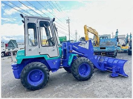 Фронтальный погрузчик KOMATSU WA40-3 — колесный погрузчик мини, фото с аукциона Японии — фото 4 из 8
