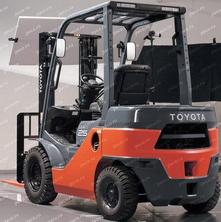 Вилочный погрузчик TOYOTA 12-8FDJ35