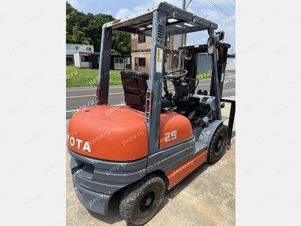 Вилочный погрузчик TOYOTA 6FD25, фото с аукциона Японии — фото 2 из 5