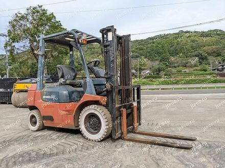 Вилочный погрузчик TOYOTA 7FD20, фото с аукциона Японии — фото 4 из 5