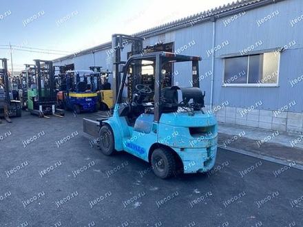 Вилочный погрузчик TOYOTA 7FG25, фото с аукциона Японии — фото 5 из 7