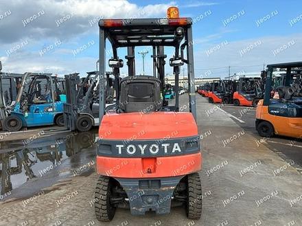 Электрический вилочный погрузчик TOYOTA 8FB15, фото с аукциона Японии — фото 4 из 4