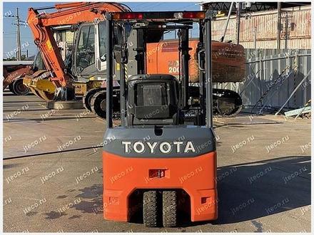 Электрический вилочный погрузчик TOYOTA 8FBE10, фото с аукциона Японии — фото 9 из 11