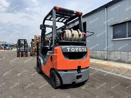 Вилочный погрузчик TOYOTA 8FG18, фото с аукциона Японии — фото 2 из 3